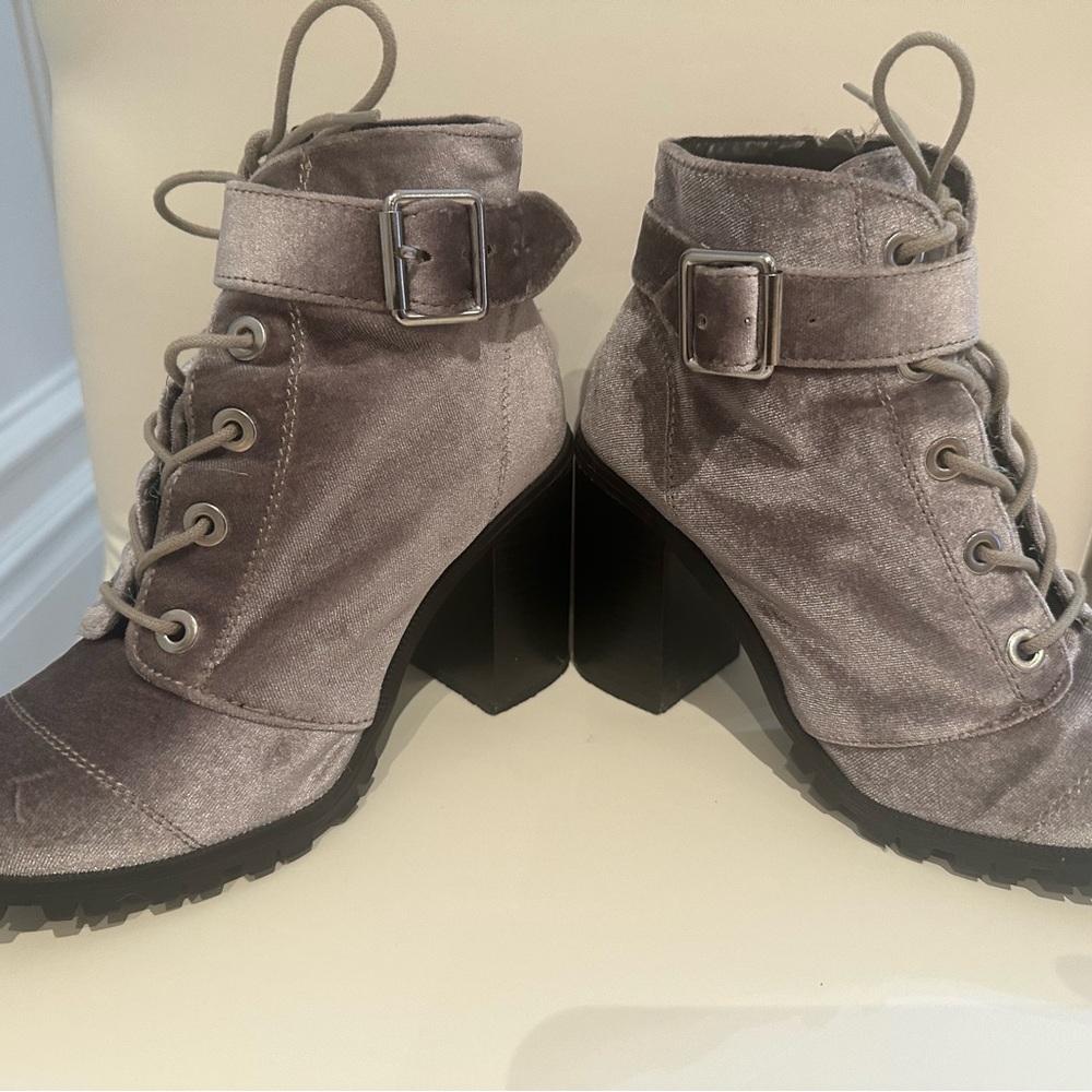Stylish Gray Velvet Ankle Boots